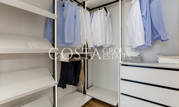 Neue Gebäude - Villa -
Finestrat