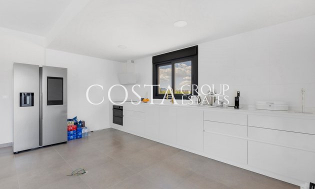 Herverkoop - Villa -
Abanilla - Macisvenda