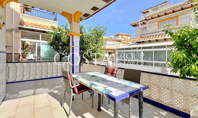 Resale - House -
Orihuela - La Campana