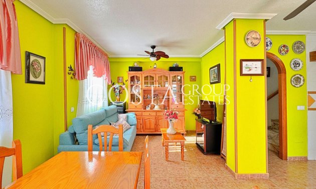 Resale - House -
Orihuela - La Campana