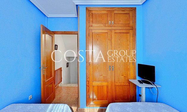 Resale - House -
Orihuela - La Campana