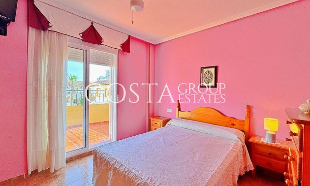 Resale - House -
Orihuela - La Campana