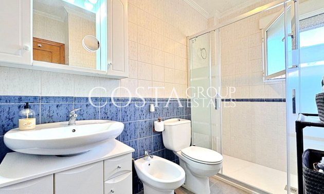 Resale - House -
Orihuela - La Campana