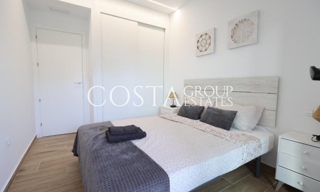 Resale - Apartments -
Orihuela - Orihuela Costa