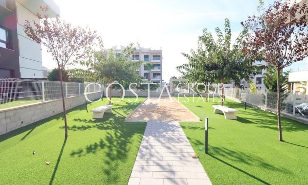 Resale - Apartments -
Orihuela - Orihuela Costa