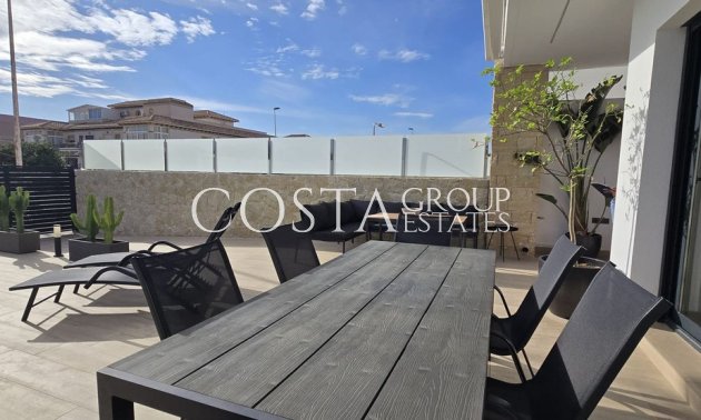 Resale - Villa -
Orihuela - Punta Prima