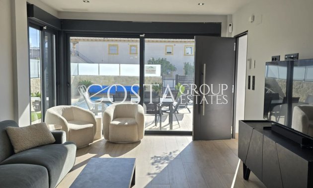 Resale - Villa -
Orihuela - Punta Prima