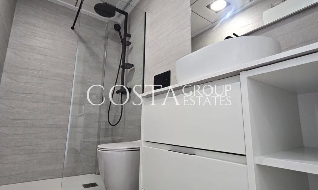 Resale - Villa -
Orihuela - Punta Prima