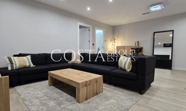 Resale - Villa -
Orihuela - Punta Prima