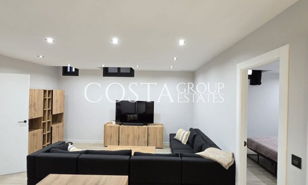 Resale - Villa -
Orihuela - Punta Prima