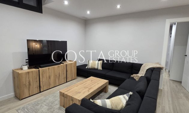 Resale - Villa -
Orihuela - Punta Prima