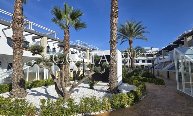 Resale - Villa -
Orihuela - Punta Prima