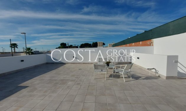 Herverkoop - Villa -
Torre-Pacheco - Roldan