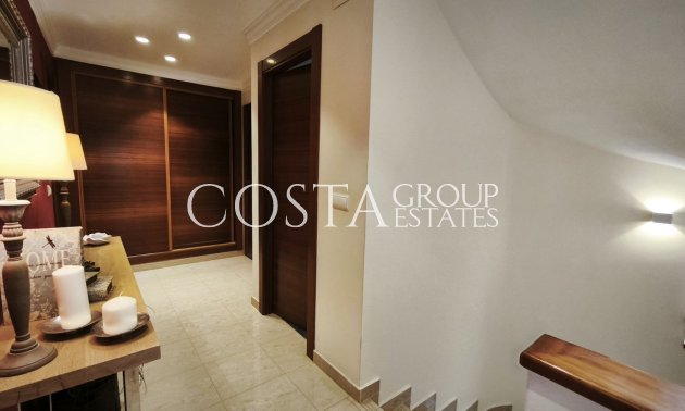 Wiederverkauf - Villa -
Alicante - Alicante Centro