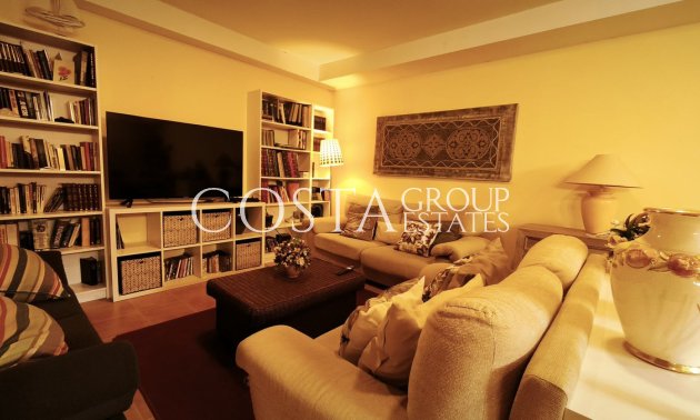 Wiederverkauf - Villa -
Alicante - Alicante Centro