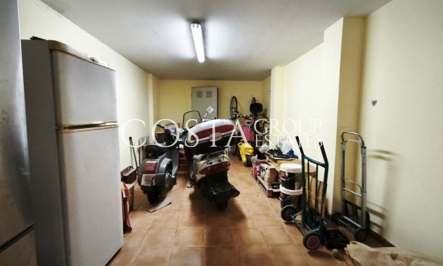 Wiederverkauf - Villa -
Alicante - Alicante Centro