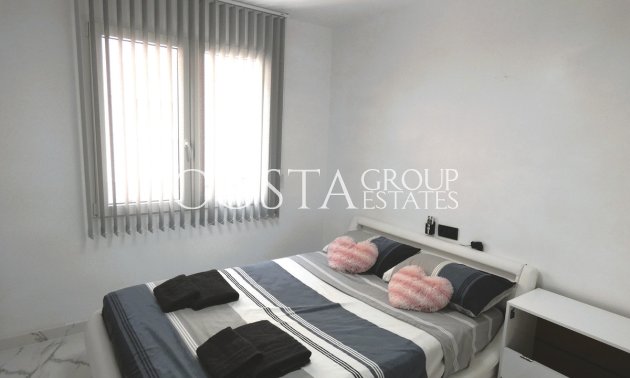 Resale - Apartments -
Torrevieja - Torrevieja Centro