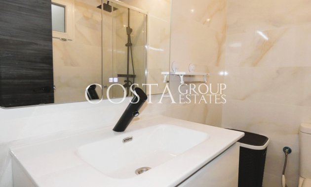 Resale - Apartments -
Torrevieja - Torrevieja Centro