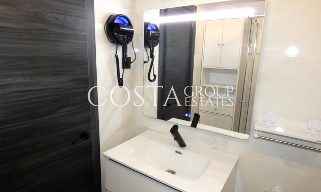 Resale - Apartments -
Torrevieja - Torrevieja Centro