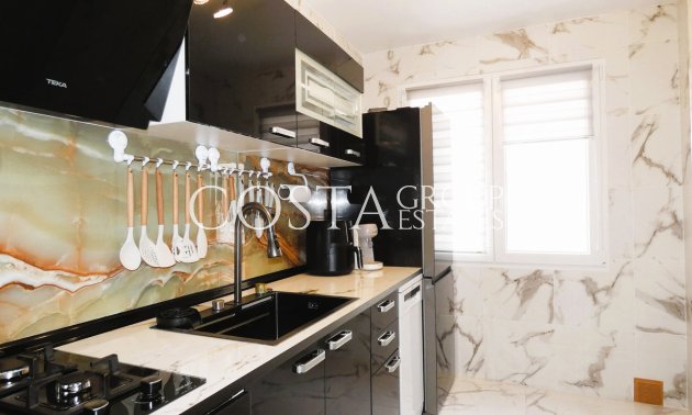 Resale - Apartments -
Torrevieja - Torrevieja Centro