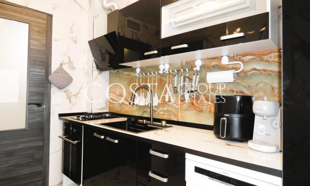 Resale - Apartments -
Torrevieja - Torrevieja Centro