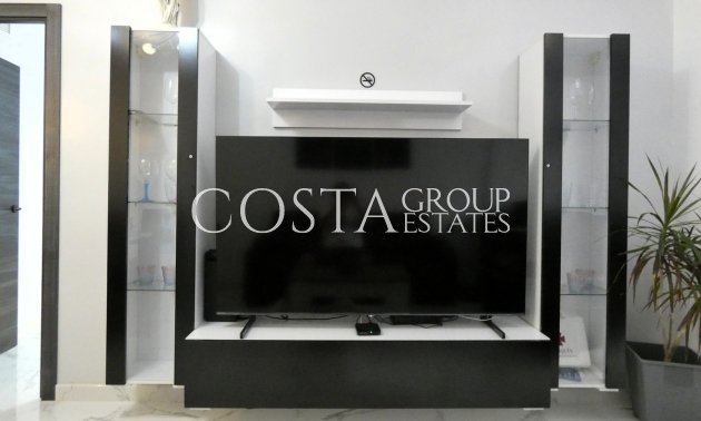 Resale - Apartments -
Torrevieja - Torrevieja Centro