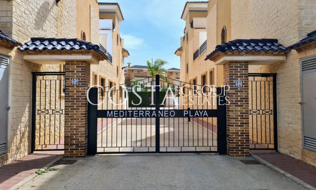 Resale - House -
Pilar de la Horadada - Torre De La Horadada