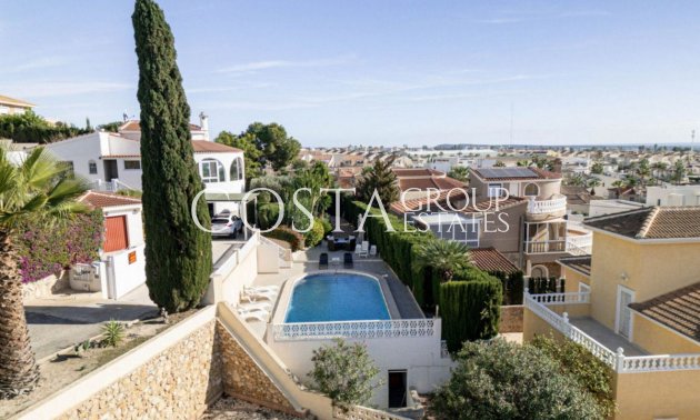 Resale - Villa -
Rojales - Ciudad Quesada