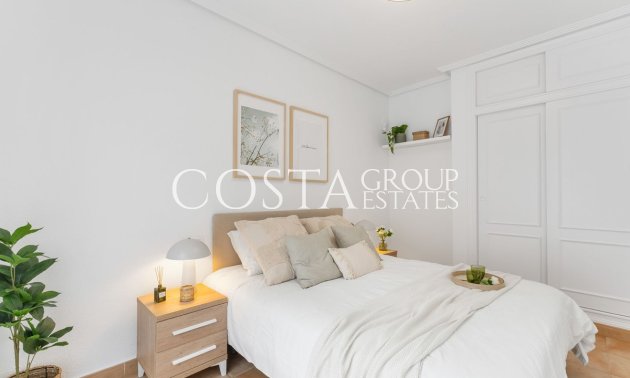 Wiederverkauf - House -
Orihuela - Villamartin