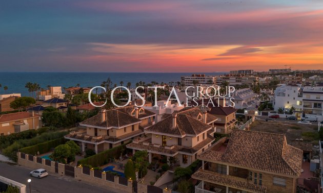 Wiederverkauf - Villa -
Torrevieja - La Veleta