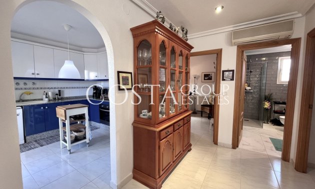 Resale - Villa -
Orihuela - La Zenia