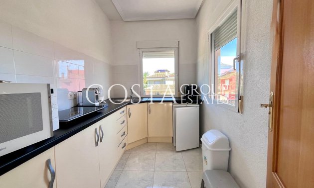 Resale - Villa -
Orihuela - La Zenia