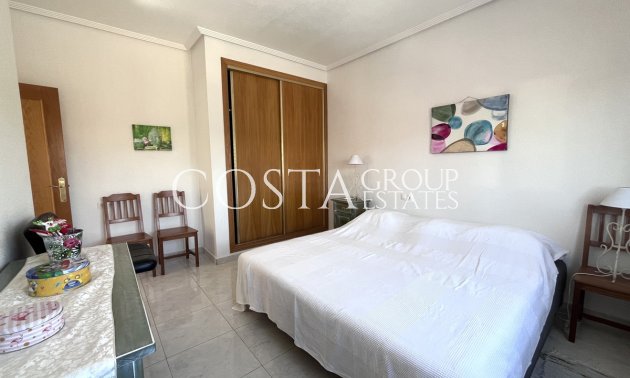 Resale - Villa -
Orihuela - La Zenia