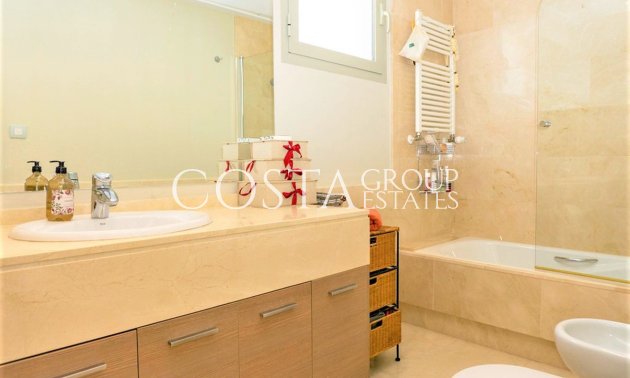 Wiederverkauf - Villa -
Orihuela - Las Colinas Golf