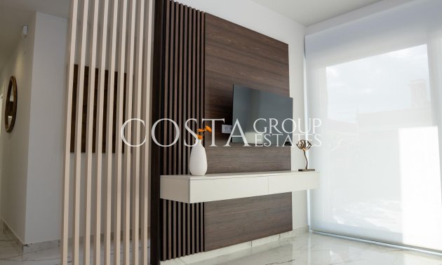 Nowy budynek - Willa -
Ciudad Quesada - Lo Marabú