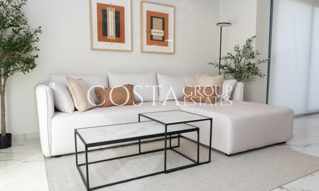 Nowy budynek - Willa -
Ciudad Quesada - Lo Marabú