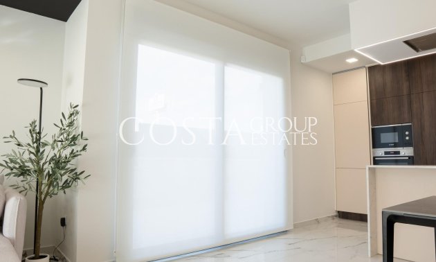 Nowy budynek - Willa -
Ciudad Quesada - Lo Marabú