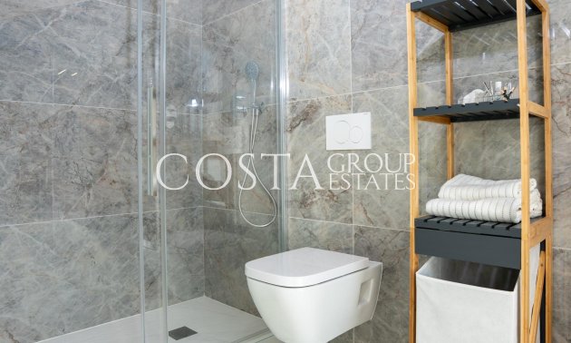 Nowy budynek - Willa -
Ciudad Quesada - Lo Marabú