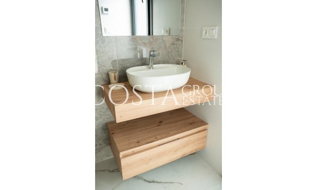 Nowy budynek - Willa -
Ciudad Quesada - Lo Marabú