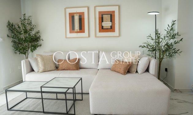 Nowy budynek - Willa -
Ciudad Quesada - Lo Marabú