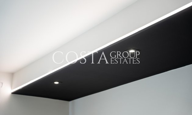 Nowy budynek - Willa -
Ciudad Quesada - Lo Marabú