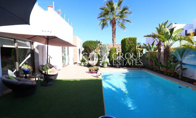 Odsprzedaż - Willa -
Benijofar