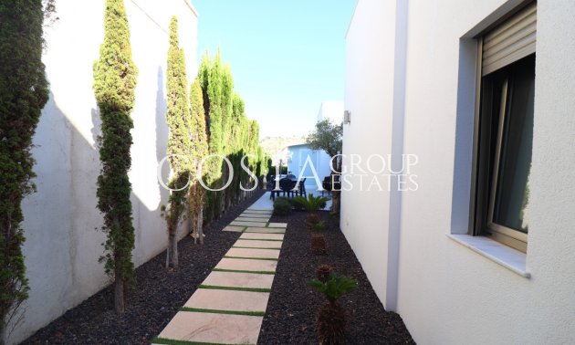 Odsprzedaż - Willa -
Benijofar