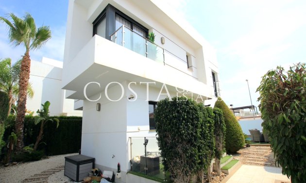 Herverkoop - Villa -
Rojales - Ciudad Quesada