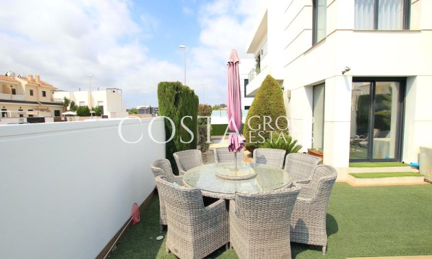 Herverkoop - Villa -
Rojales - Ciudad Quesada