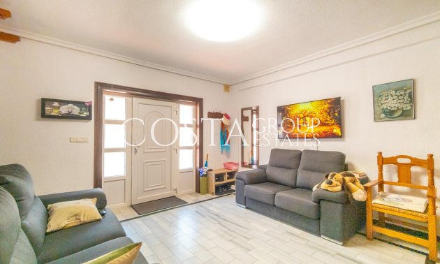 Odsprzedaż - Dom -
Torrevieja - Cabo Cervera