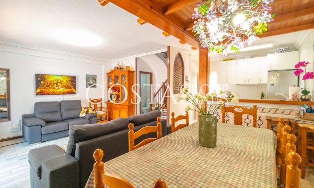 Odsprzedaż - Dom -
Torrevieja - Cabo Cervera