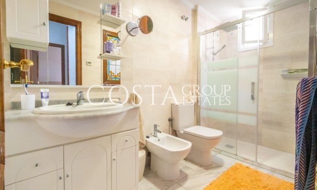 Odsprzedaż - Dom -
Torrevieja - Cabo Cervera