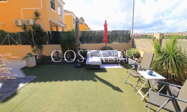 Herverkoop - Villa -
Guardamar del Segura - Guardamar del Segura Centro