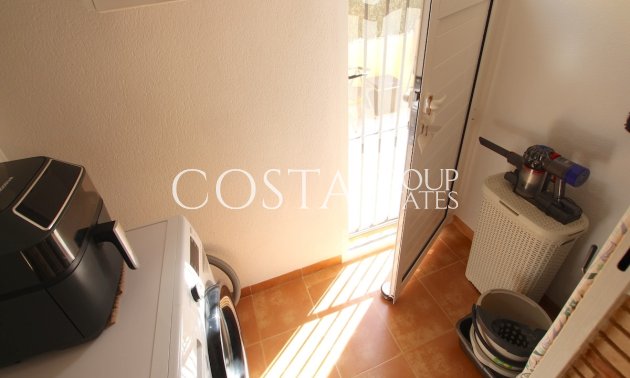 Herverkoop - Villa -
Guardamar del Segura - Guardamar del Segura Centro